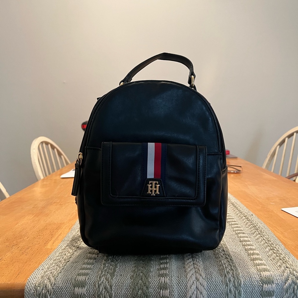 Tommy Hilfiger Mini Backpack/Purse